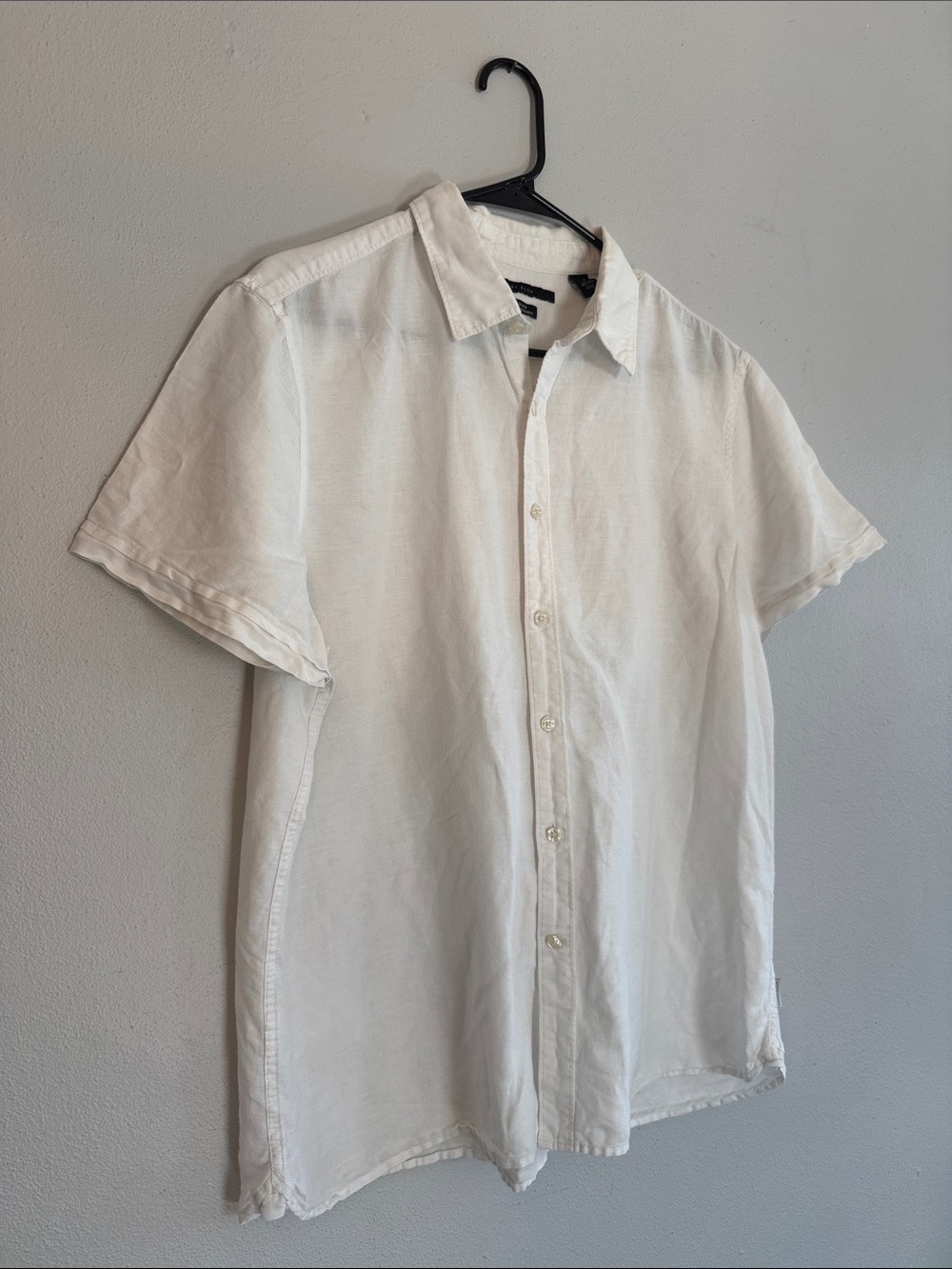 Perry Ellis White Short-Sleeve Button-Down Shirt